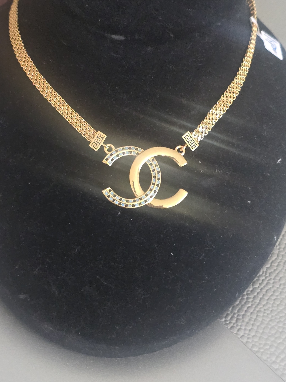 22kgp Dubai Gold-Tone Interlocking Circle Pendant Necklace - Picture 1 of 8